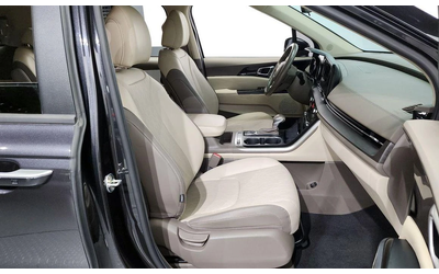 Kia Carnival - автомобили, коли, обяви за нови и употребявани 10