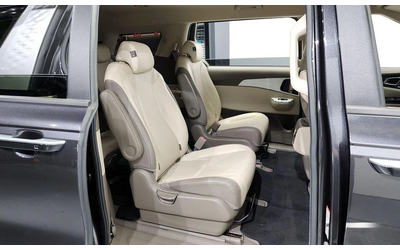 Kia Carnival - автомобили, коли, обяви за нови и употребявани 11