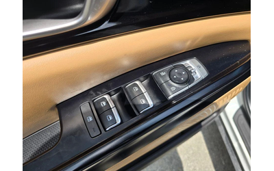 Kia Carnival - автомобили, коли, обяви за нови и употребявани 8