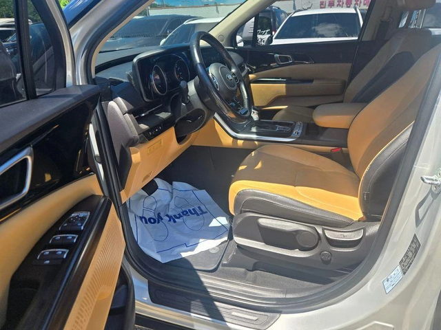 Kia Carnival - автомобили, коли, обяви за нови и употребявани 7