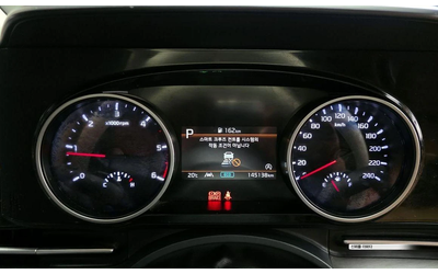 Kia Carnival - автомобили, коли, обяви за нови и употребявани 7