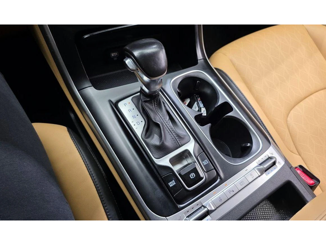 Kia Carnival - автомобили, коли, обяви за нови и употребявани 8