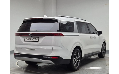 kia-carnival - 2
