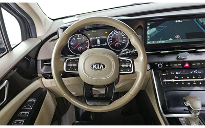 Kia Carnival - автомобили, коли, обяви за нови и употребявани 12