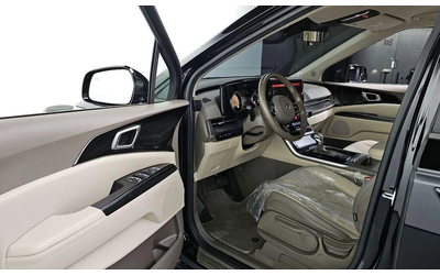 Kia Carnival - автомобили, коли, обяви за нови и употребявани 9