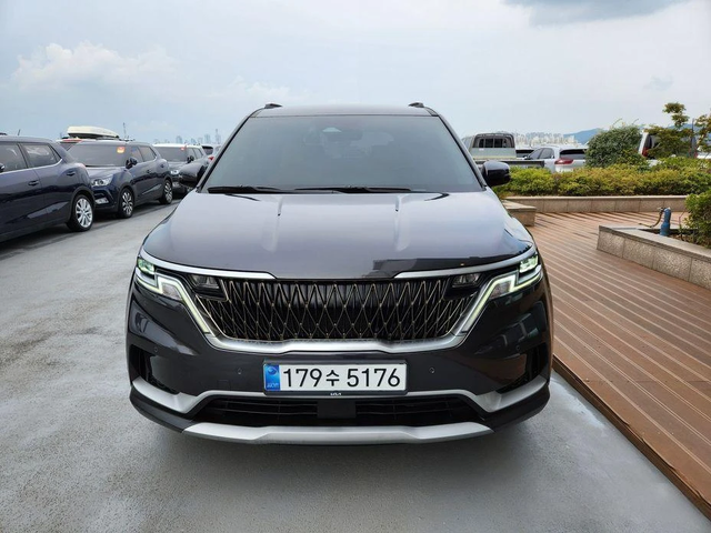 Kia Carnival - автомобили, коли, обяви за нови и употребявани 0