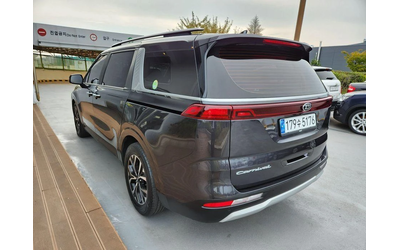 Kia Carnival - автомобили, коли, обяви за нови и употребявани 6