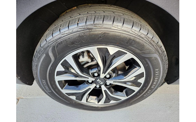 Kia Carnival - автомобили, коли, обяви за нови и употребявани 9