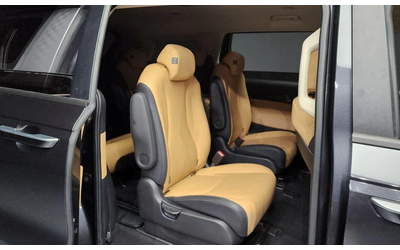 Kia Carnival - автомобили, коли, обяви за нови и употребявани 11