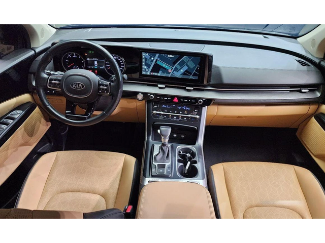 Kia Carnival - автомобили, коли, обяви за нови и употребявани 6