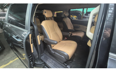 KIA Carnival - автомобили, коли, обяви за нови и употребявани 15