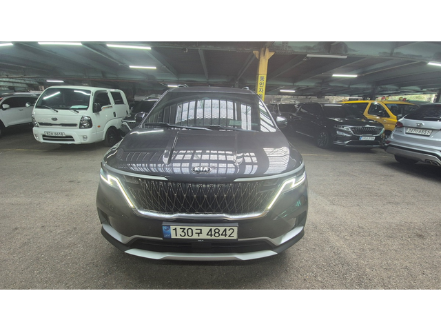 KIA Carnival - автомобили, коли, обяви за нови и употребявани 1