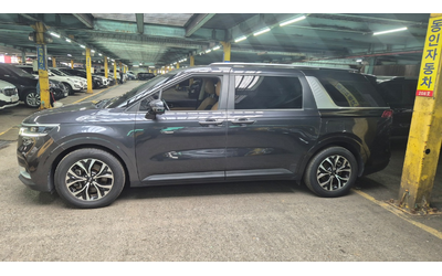 KIA Carnival - автомобили, коли, обяви за нови и употребявани 7