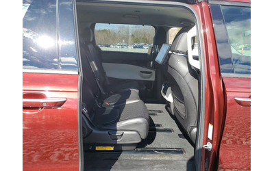 Kia Carnival 3.5L 6 Front-wheel Drive - автомобили, коли, обяви за нови и употребявани 10