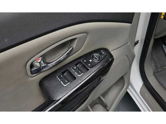 Kia Carnival 7-Seater Limousine Magic Space - автомобили, коли, обяви за нови и употребявани 10