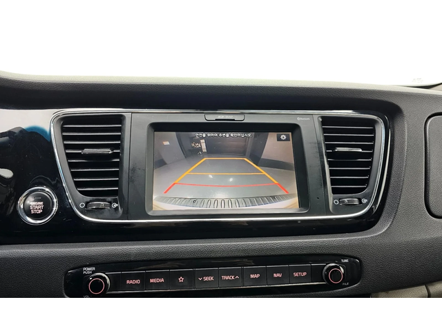 Kia Carnival 7-Seater Limousine Magic Space - автомобили, коли, обяви за нови и употребявани 14