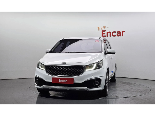 Kia Carnival 7-Seater Limousine Magic Space - автомобили, коли, обяви за нови и употребявани 2