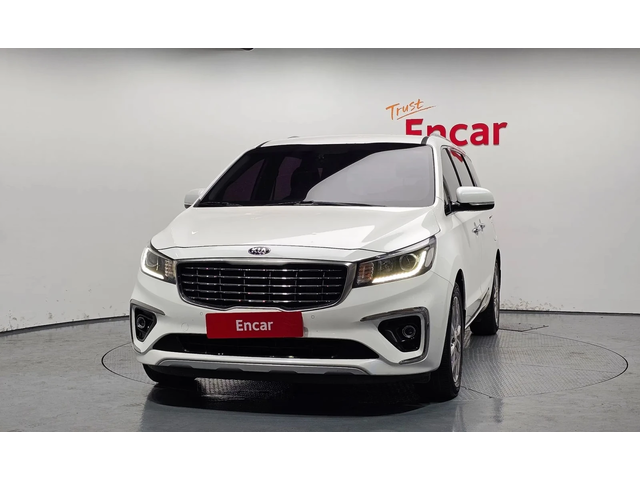 Kia Carnival 9-Seater Prestige - автомобили, коли, обяви за нови и употребявани 2