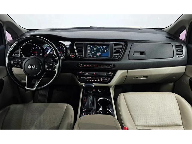 Kia Carnival 9-Seater Prestige - автомобили, коли, обяви за нови и употребявани 6