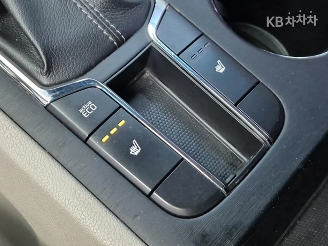 Kia Carnival 2019 - автомобили, коли, обяви за нови и употребявани 14