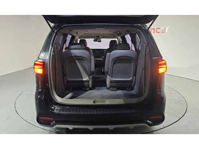 Kia Carnival 9-Seater Prestige - автомобили, коли, обяви за нови и употребявани 15