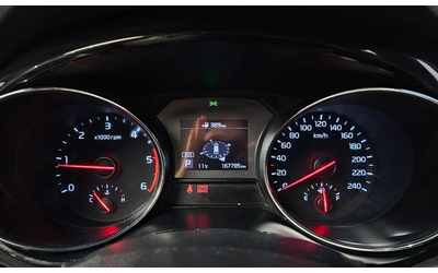 Kia Carnival 9-Seater Prestige - автомобили, коли, обяви за нови и употребявани 6