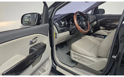 Kia Carnival 9-Seater Prestige - автомобили, коли, обяви за нови и употребявани 9