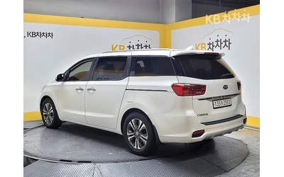 kia-carnival - 2
