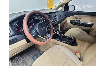 kia-carnival - 4