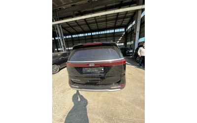 kia-carnival - 3