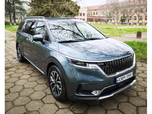 Kia Carnival 2.2 CRDI - автомобили, коли, обяви за нови и употребявани 1