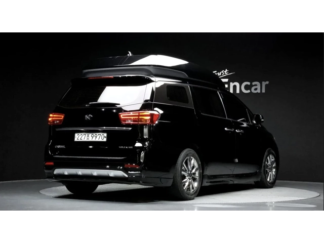Kia Carnival HIGH LIMOUSINE/CUSTOM INTERIOR/ ULTRA LUXURY - автомобили, коли, обяви за нови и употребявани 1