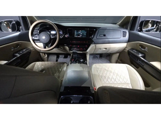 Kia Carnival HIGH LIMOUSINE/CUSTOM INTERIOR/ ULTRA LUXURY - автомобили, коли, обяви за нови и употребявани 5