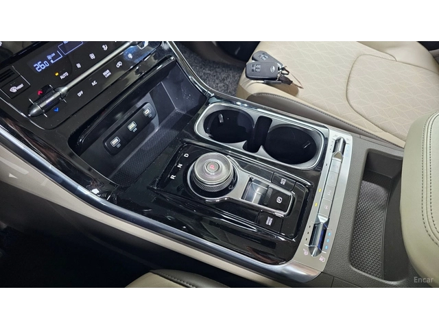 Kia Carnival 11-МЕСТЕН Noblesse* КОЖА* ОБДУХВ* НАВИ* ПАНО* 360 - автомобили, коли, обяви за нови и употребявани 6