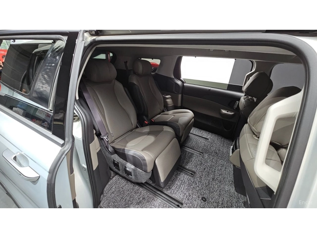 Kia Carnival Noblesse* ПОДГРЕВ* ОБДУХВАНЕ* ДИСТРОНИК* 360* - автомобили, коли, обяви за нови и употребявани 9