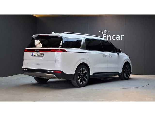 Kia Carnival 9-местен* КОЖА* ОБДУХВ* НАВИ* 360 - автомобили, коли, обяви за нови и употребявани 1