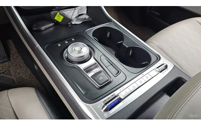 Kia Carnival 2.2d* PRESTIGE* КОЖА* ПОДГРЕВ* ОБДУХВАНЕ* КАМЕРА* - автомобили, коли, обяви за нови и употребявани 8