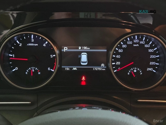 Kia Carnival PRESTIGE* 9МЕСТЕН* КОЖА* ОБДУХВ* ПОДГРЕВ* КАМЕРА - автомобили, коли, обяви за нови и употребявани 10