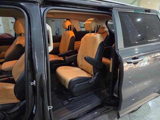 Kia Carnival PRESTIGE* 9МЕСТЕН* КОЖА* ОБДУХВ* ПОДГРЕВ* КАМЕРА - автомобили, коли, обяви за нови и употребявани 6