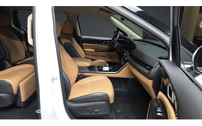 Kia Carnival 7-Seater Signature - автомобили, коли, обяви за нови и употребявани 10