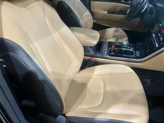 Kia Carnival 2.2 CRDi ! Signature ! 8+ 1 ! - автомобили, коли, обяви за нови и употребявани 6
