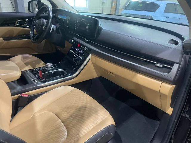 Kia Carnival 2.2 CRDi ! Signature ! 8+ 1 ! - автомобили, коли, обяви за нови и употребявани 7