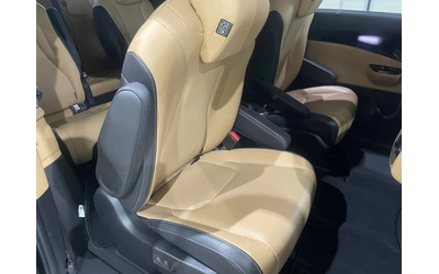 Kia Carnival 2.2 CRDi ! Signature ! 8+ 1 ! - автомобили, коли, обяви за нови и употребявани 9