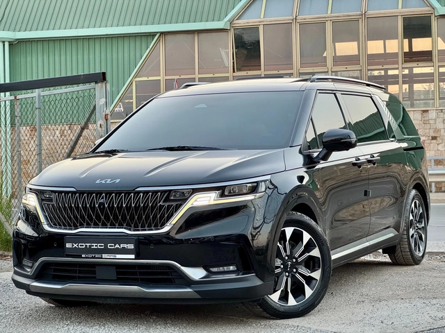 Kia Carnival 2.2 CRDi ! Noblesse ! 8+ 1 ! - автомобили, коли, обяви за нови и употребявани 2