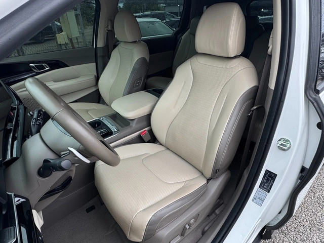 Kia Carnival 3.5 V6 ! 8+ 1 ! Signature ! - автомобили, коли, обяви за нови и употребявани 6