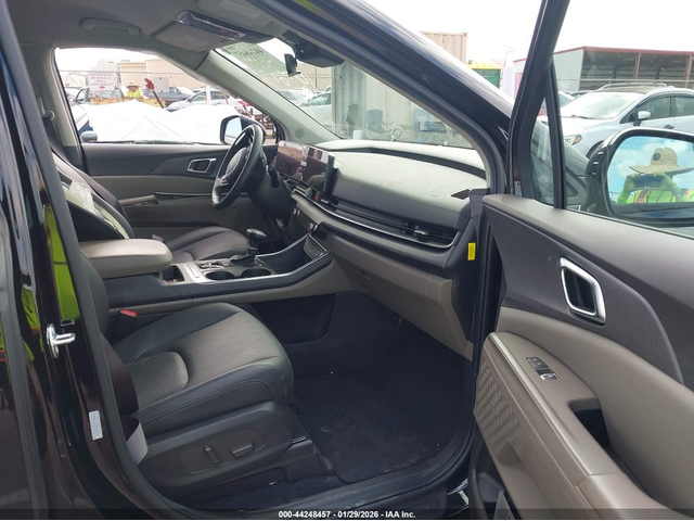 Kia CARNIVAL MPV 3.5L V-6 DI, DOHC, VVT, 287.1HP Front Wheel Drive - автомобили, коли, обяви за нови и употребявани 4