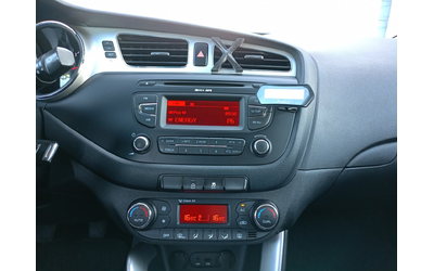 Kia CEED 1.4 CRDi 90hp MT6 E5 - автомобили, коли, обяви за нови и употребявани 13