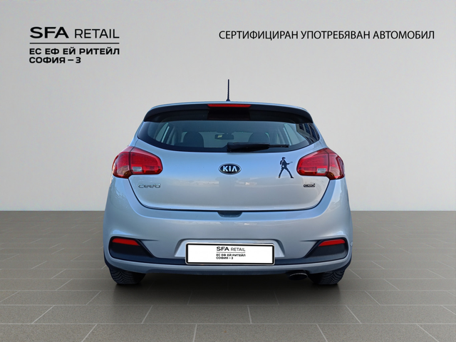 Kia CEED 1.4 CRDi 90hp MT6 E5 - автомобили, коли, обяви за нови и употребявани 5