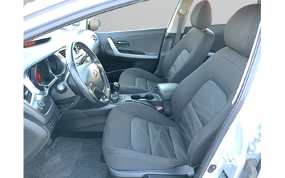 Kia CEED 1.4 CRDi 90hp MT6 E5 - автомобили, коли, обяви за нови и употребявани 9