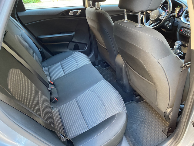 Kia Ceed 1.5 T-GDI/ Active Business/ DCT7 - автомобили, коли, обяви за нови и употребявани 11